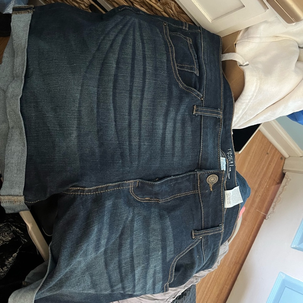 Time and tru mid rise denim shirt size 18